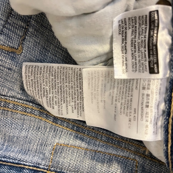 Levi’s 501 Jeans Button Fly Red Tag 30x30 Act 30x29 Blue Light Medium Wash Denim - Picture 8 of 9